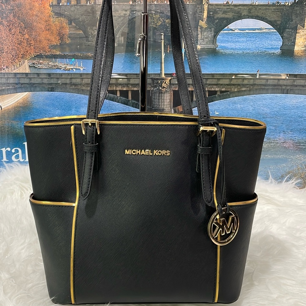 Michael Kors Tote - Picture 1 of 7